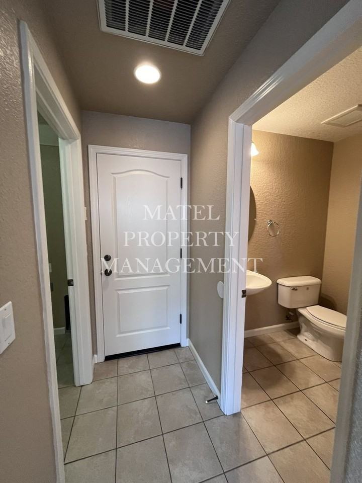 2900 Temescal Dr - Photo 7 of 24