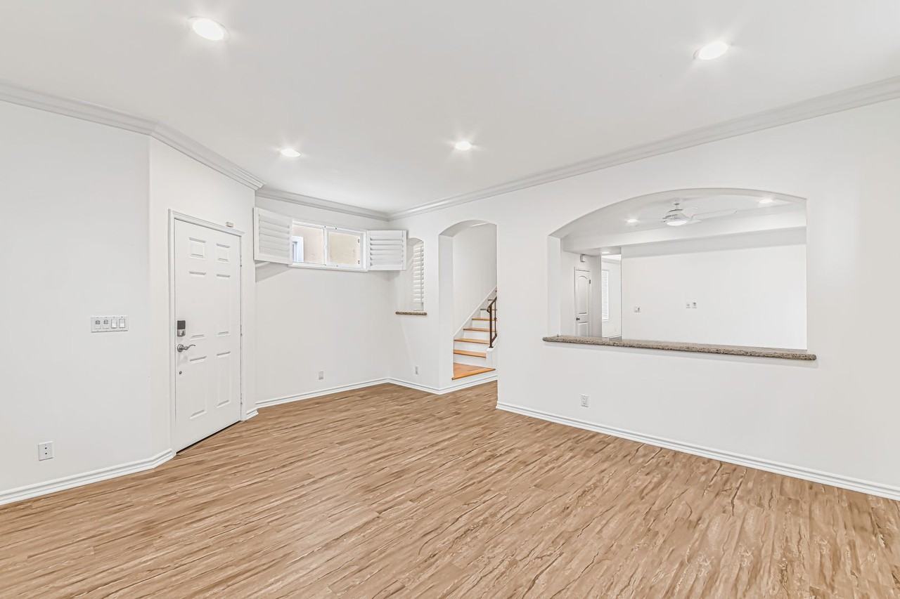 119 Granada Ave - Photo 5 of 22