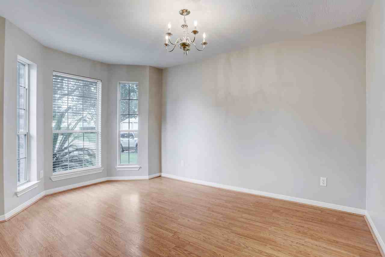 3924 Highland Vale Ct - Photo 7 of 22