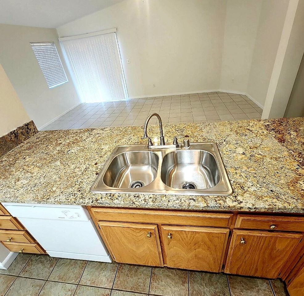 4316 Range Dr - Photo 5 of 9