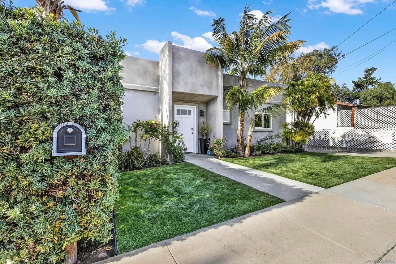 1380 Gertrude St - Photo 2 of 17