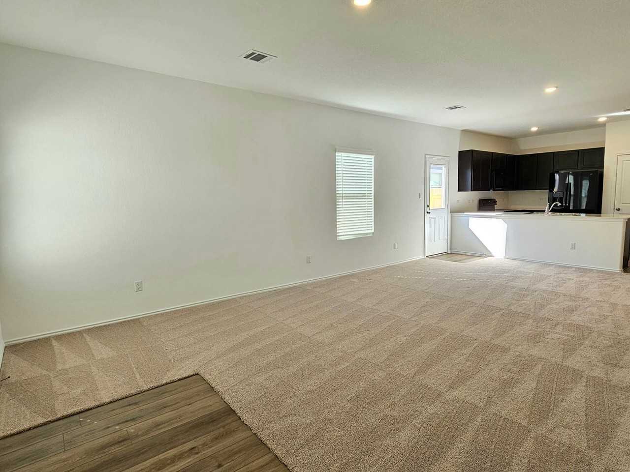 418 Paddlefish Ln - Photo 5 of 30