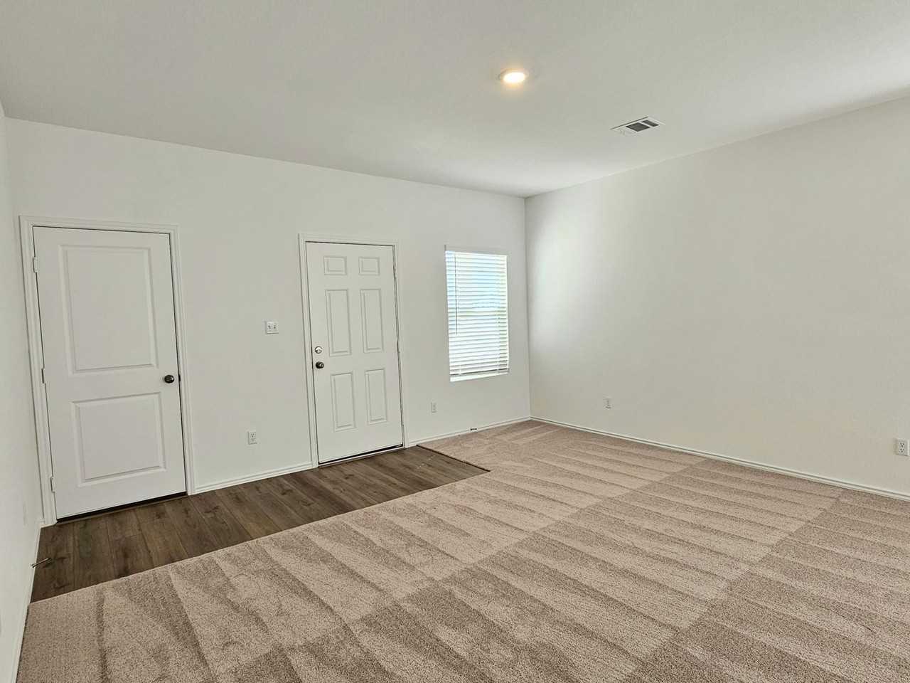 418 Paddlefish Ln - Photo 6 of 30