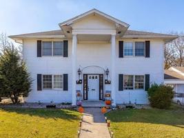 featured image of 206 Norwood Dr