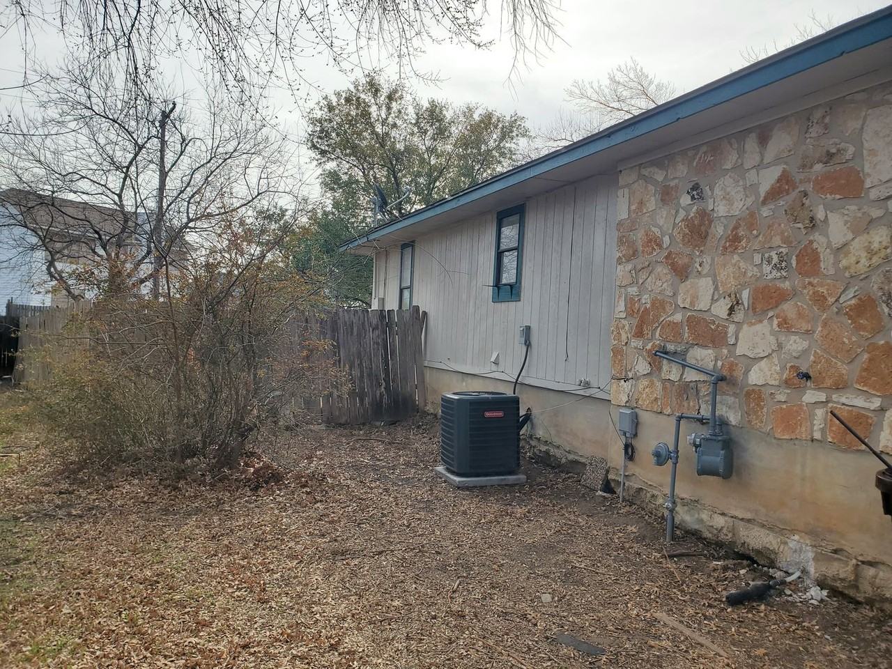 907 Fairway Green Cv - Photo 4 of 40