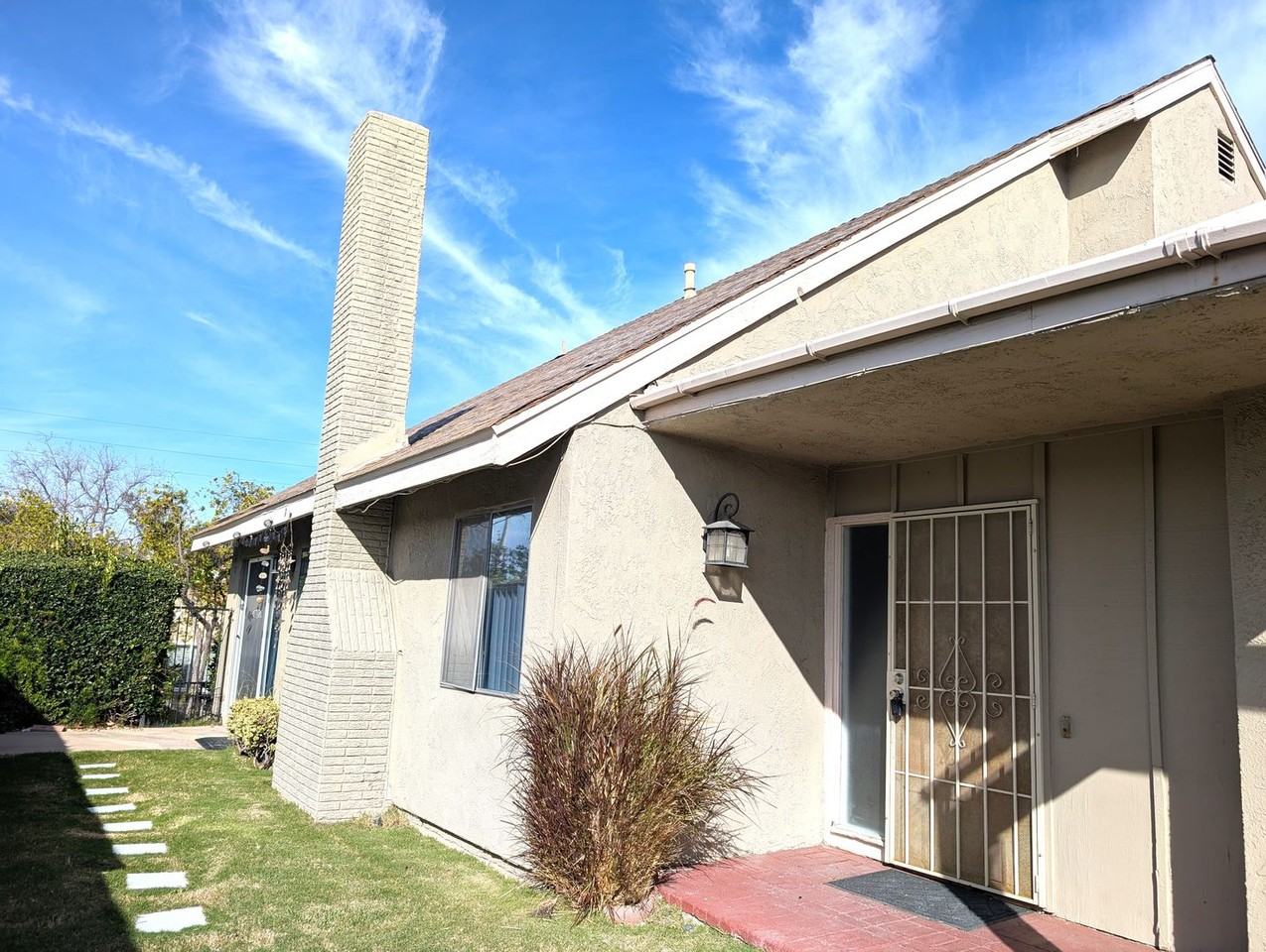 3107 Fernwood Ct - Photo 2 of 33