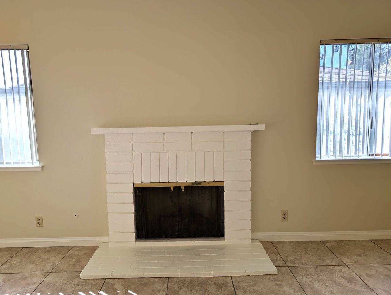 3107 Fernwood Ct - Photo 4 of 33