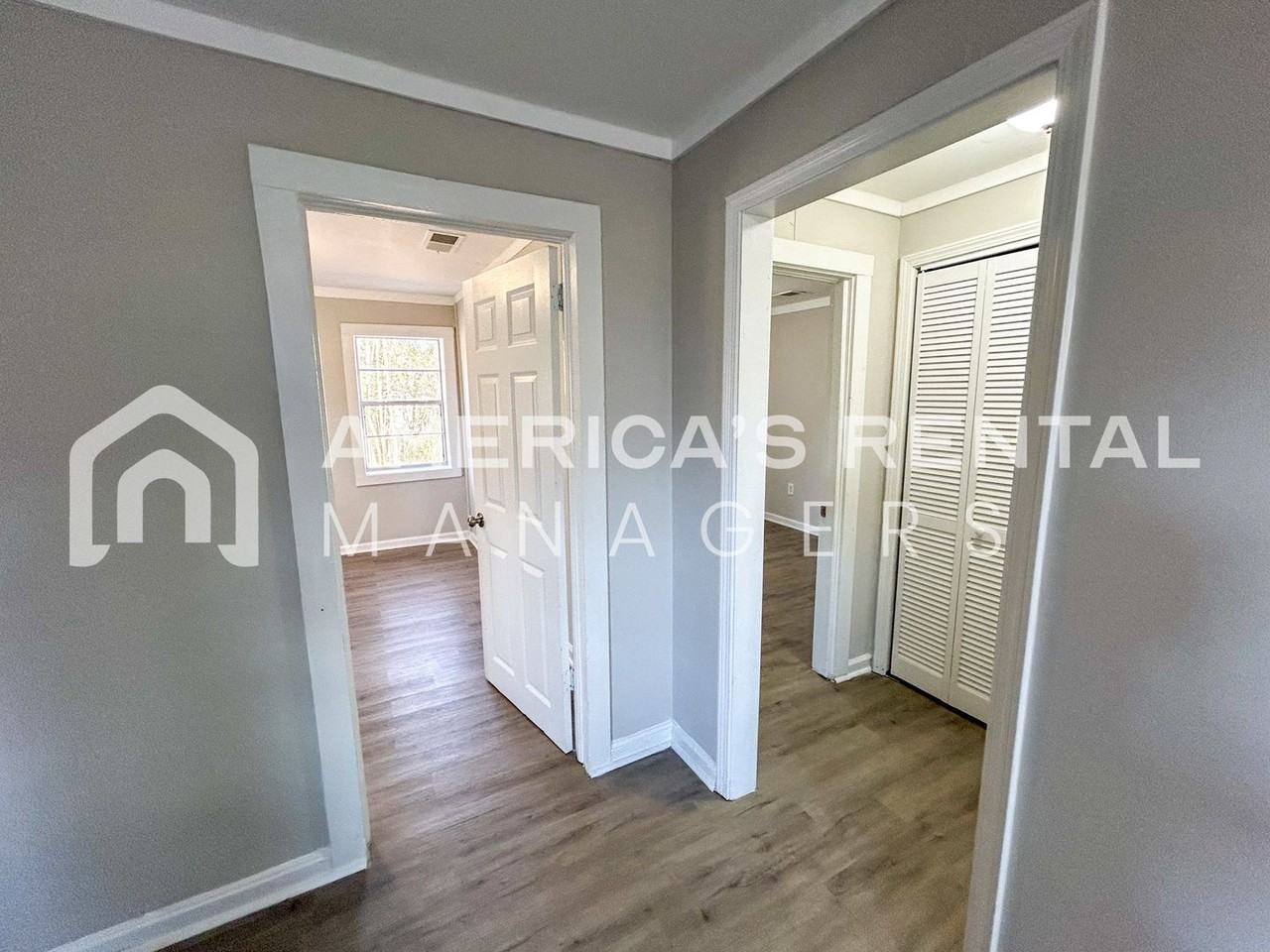 3716 Main St - Photo 5 of 21