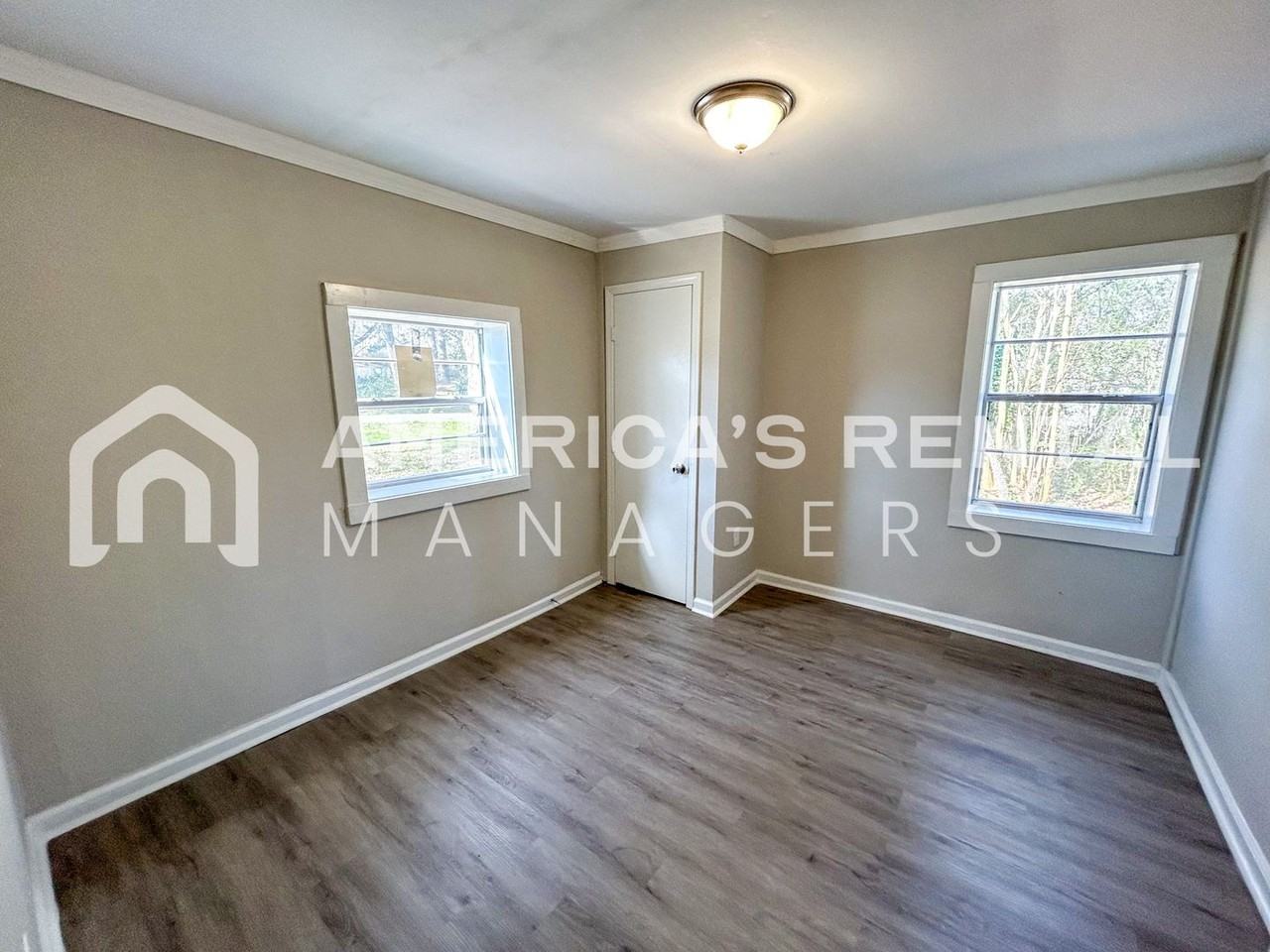 3716 Main St - Photo 6 of 21