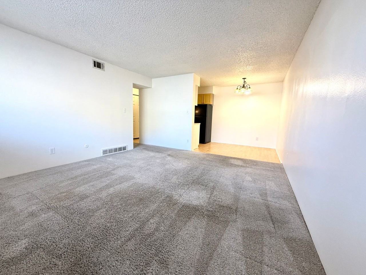 100 E Highline Cir #102 - Photo 5 of 8