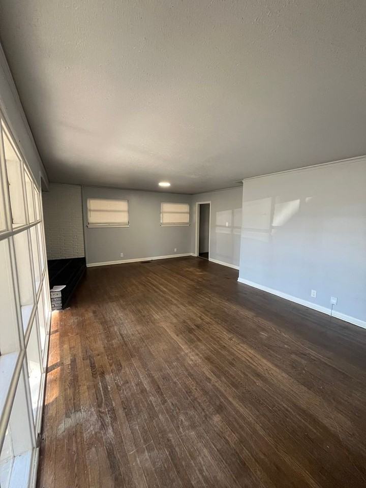 18 18 Rosemont Drive- Owner Finance - Photo 3 of 12