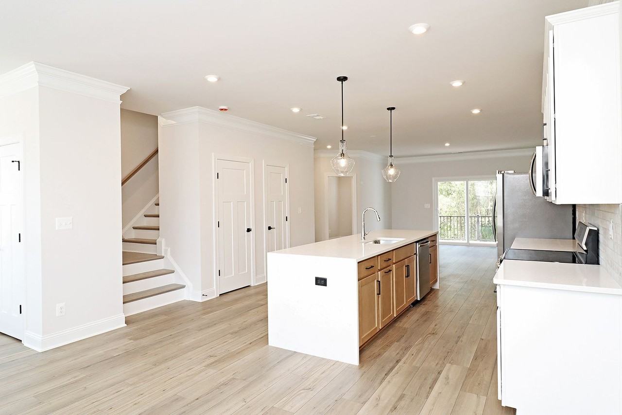 2207 Leeham St #A - Photo 5 of 22