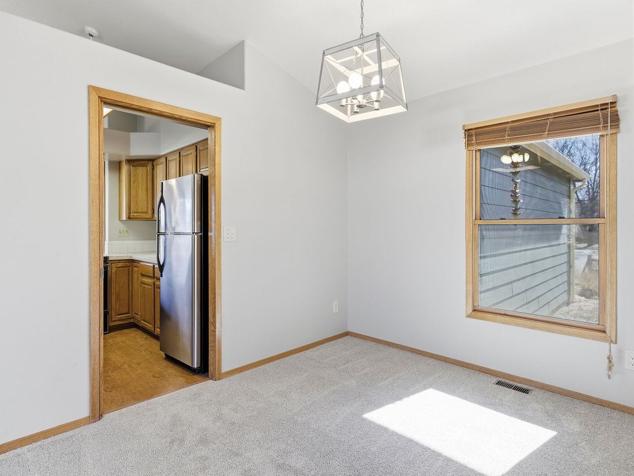 1230 Patterson Ct - Photo 5 of 21