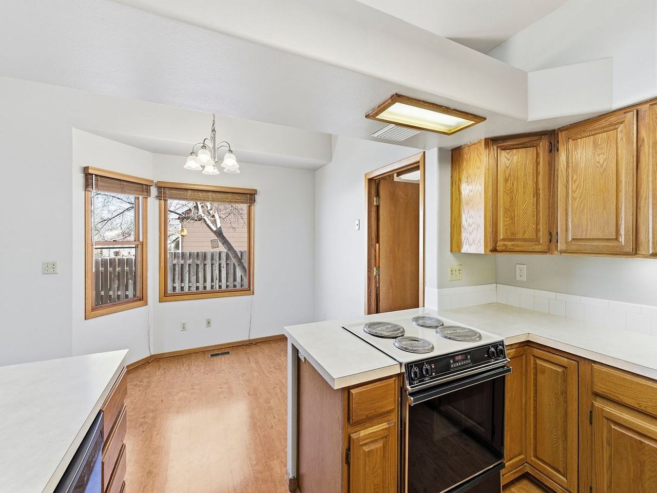 1230 Patterson Ct - Photo 7 of 21