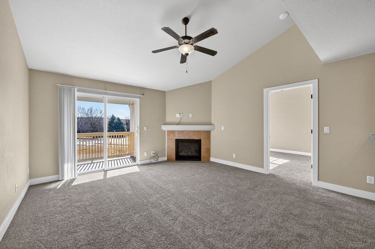 4955 Hahns Peak Dr - Photo 2 of 29