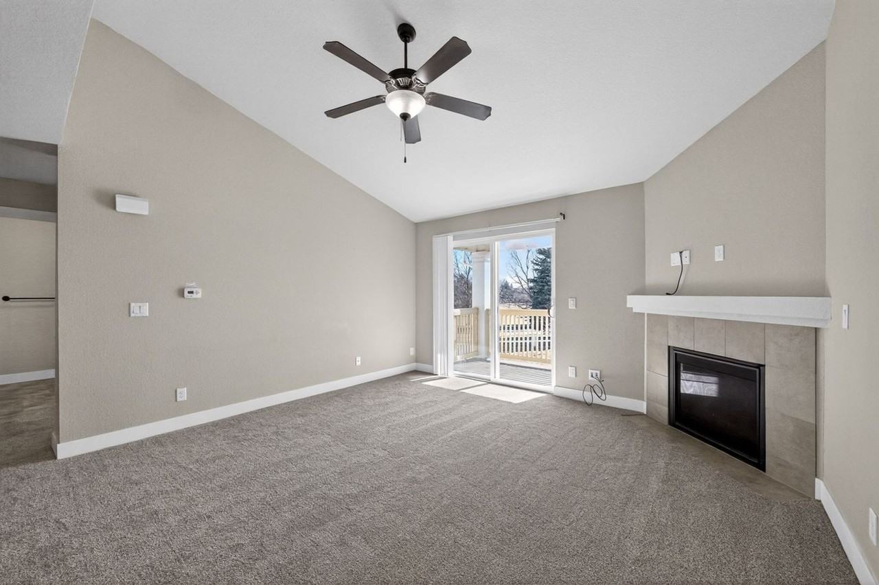 4955 Hahns Peak Dr - Photo 3 of 29