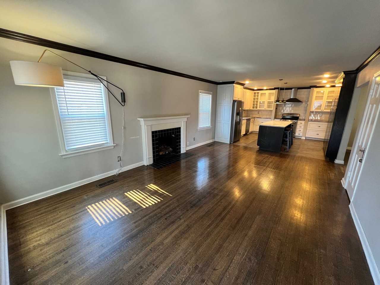 2533 E 19th St - Photo 2 of 21