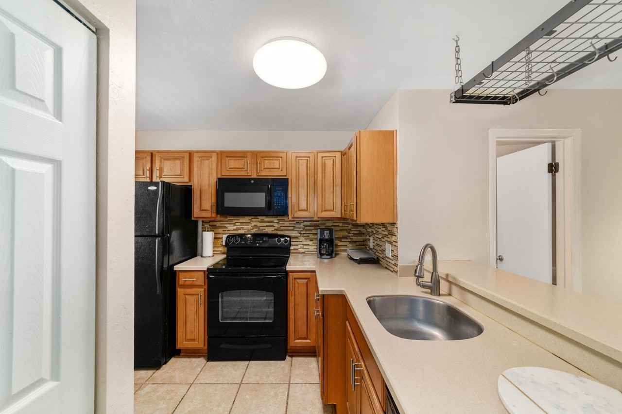 4623 Sw 44th Ln - Photo 5 of 36