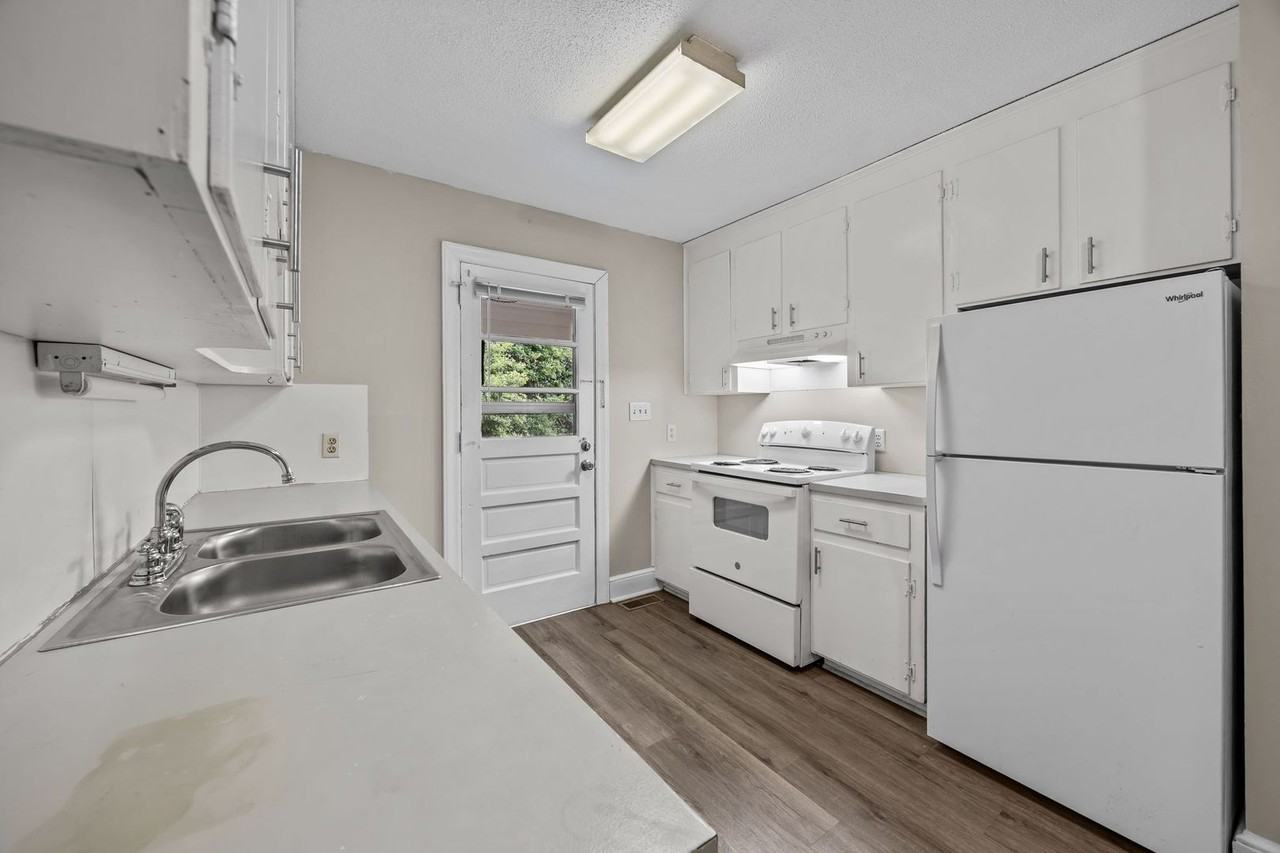 204 W Mcneill St - Photo 5 of 24