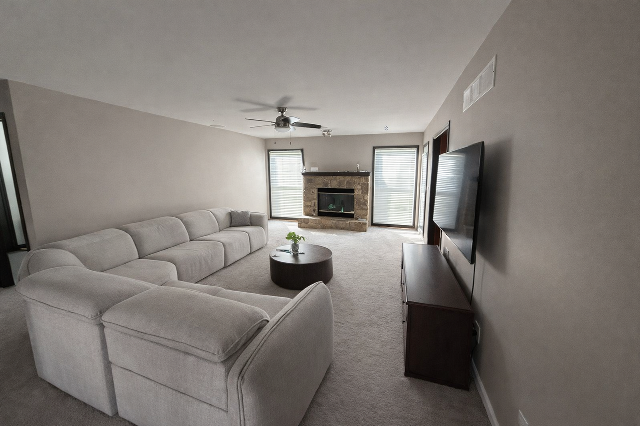 14509 W 94th Ter - Photo 5 of 15