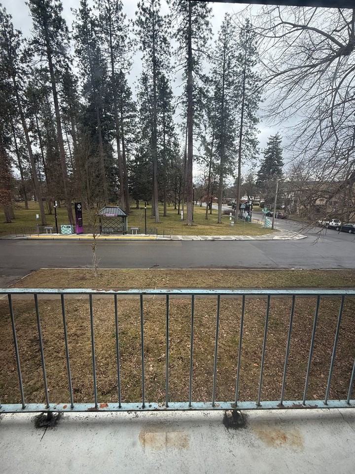 151 S Spruce St - Photo 7 of 10