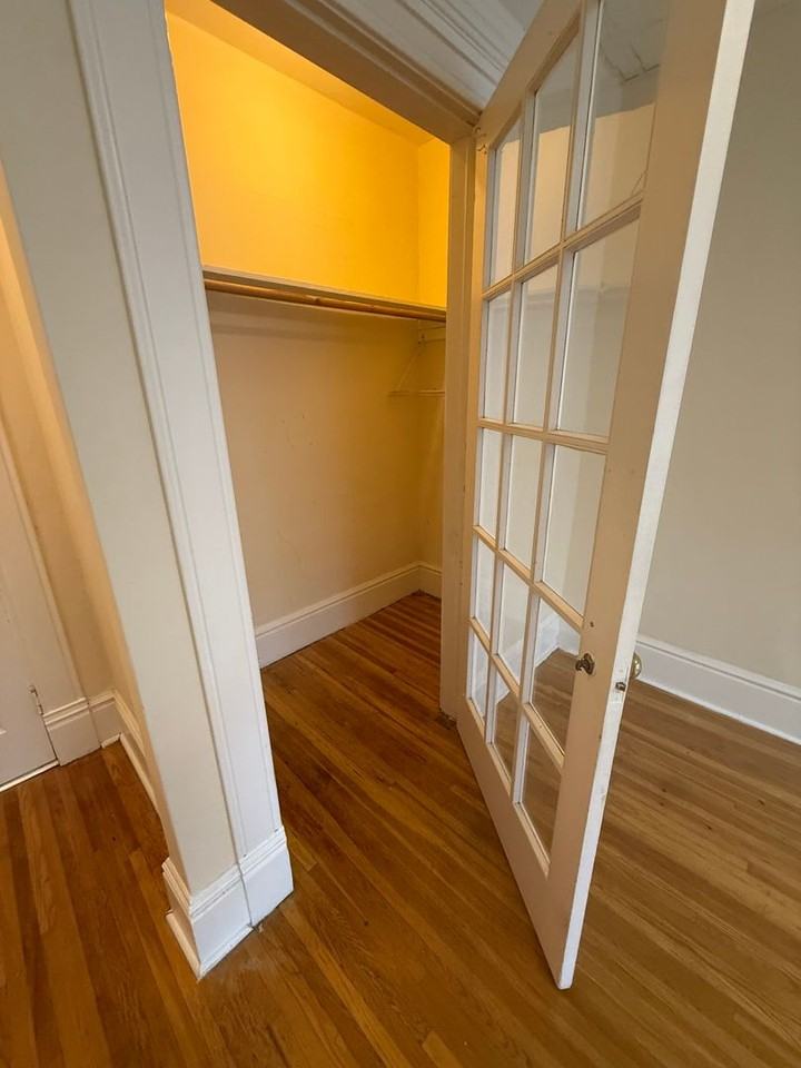 1819 W Pacific Ave - Photo 4 of 11