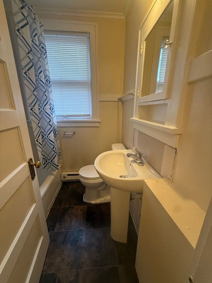 1819 W Pacific Ave - Photo 5 of 11