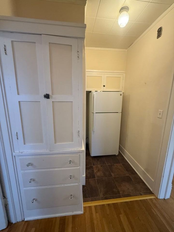 1819 W Pacific Ave - Photo 7 of 11