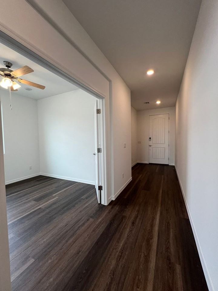 8886 N Pacific Park Dr - Photo 2 of 21