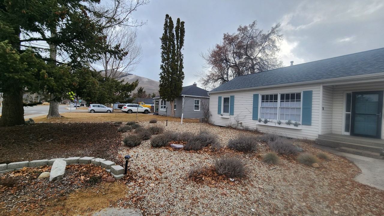 411 411 South Ave W - A #A - Photo 3 of 27