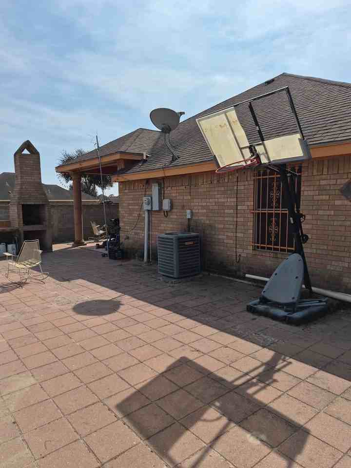 135 Santa Maria Ln - Photo 2 of 26