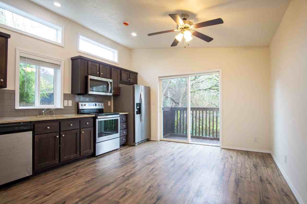 1846 Se Harold St - Photo 3 of 16