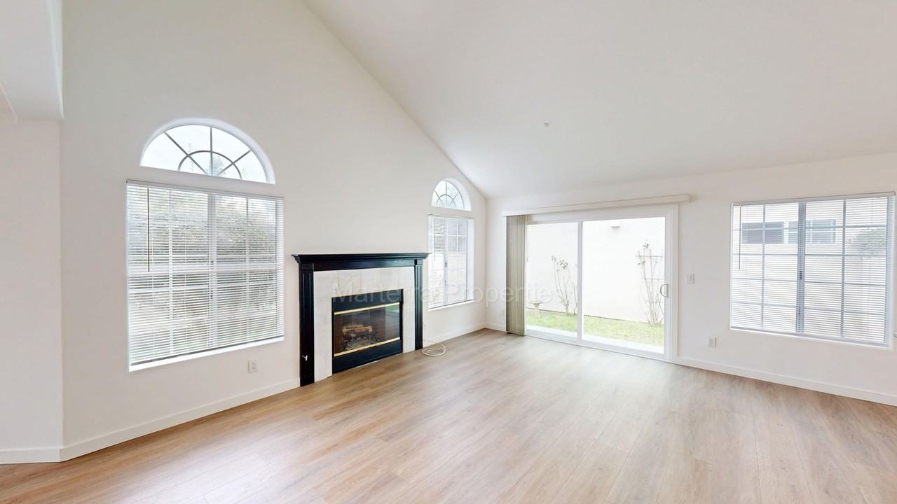 286 Carefree Ln - Photo 5 of 27