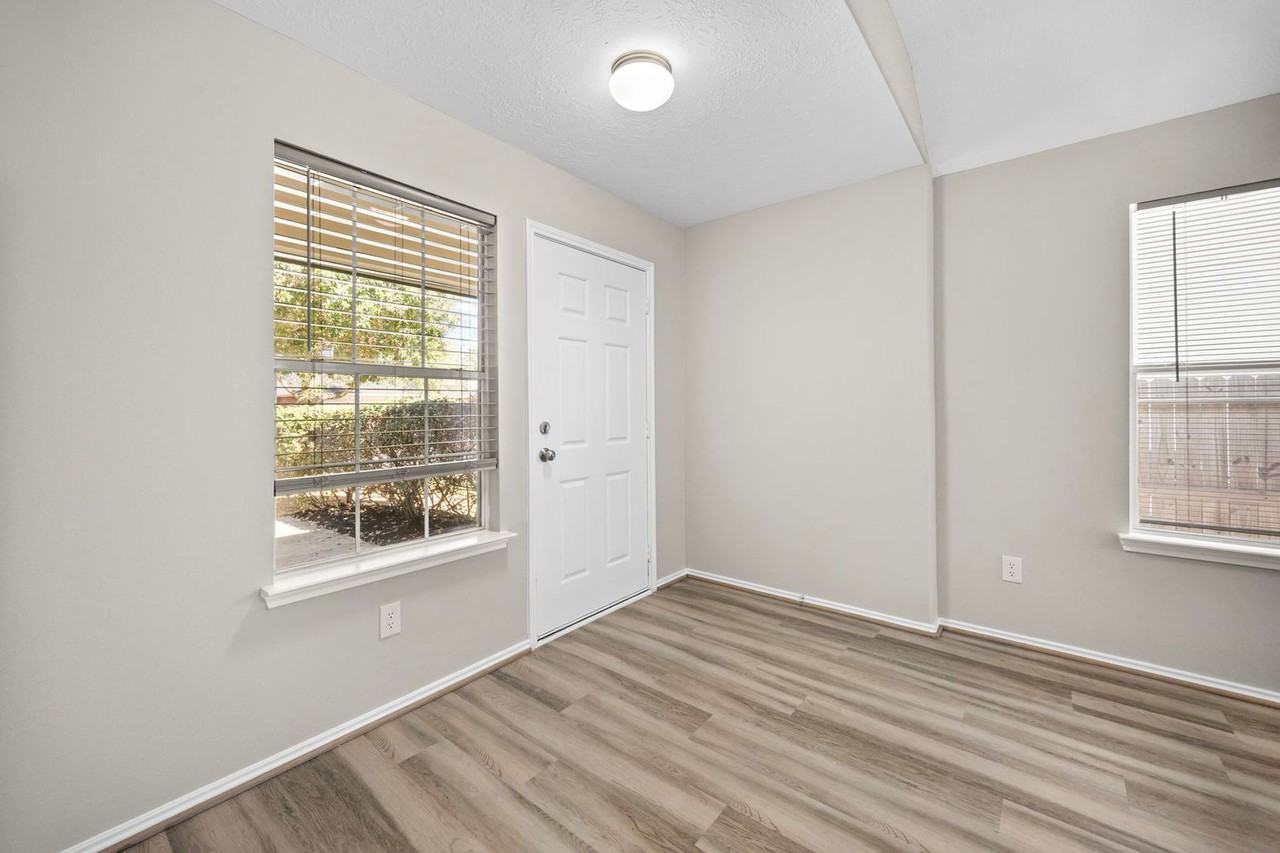 8922 Aspen Trace Ln - Photo 5 of 24