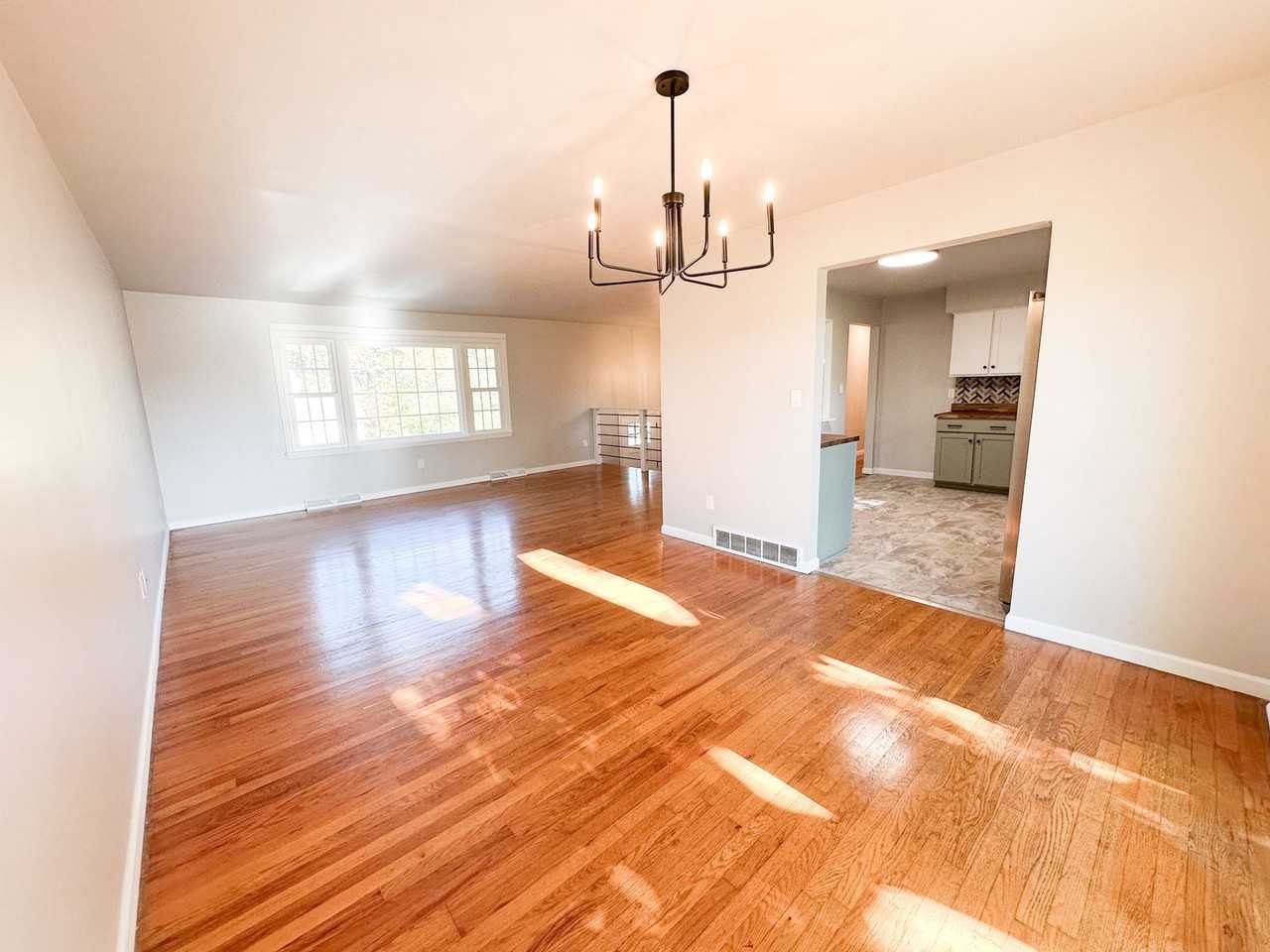 2618 Whitegate Dr - Photo 5 of 22