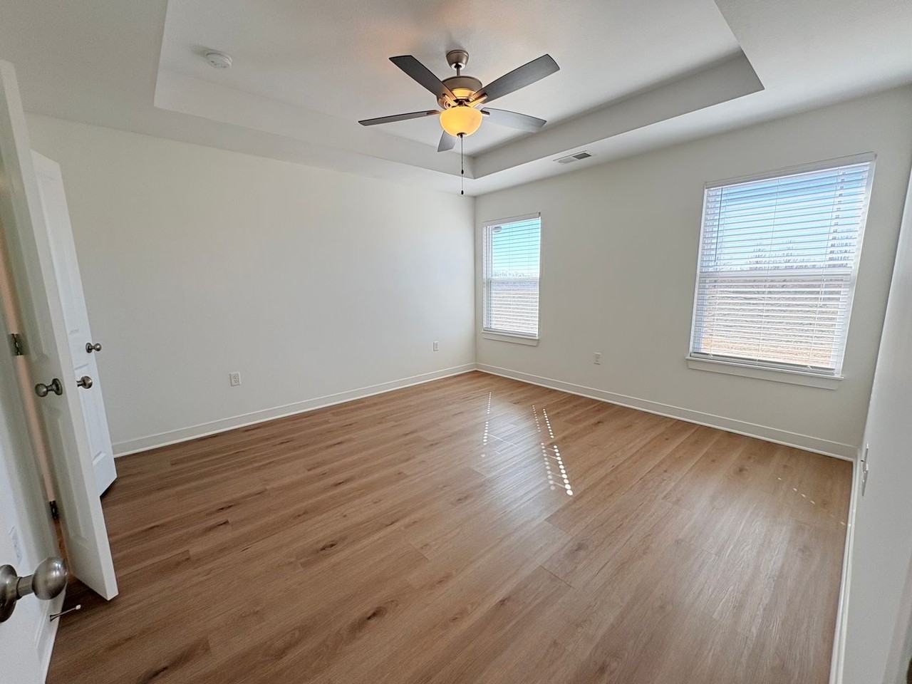 3723 Nw 93rd St - Photo 7 of 18