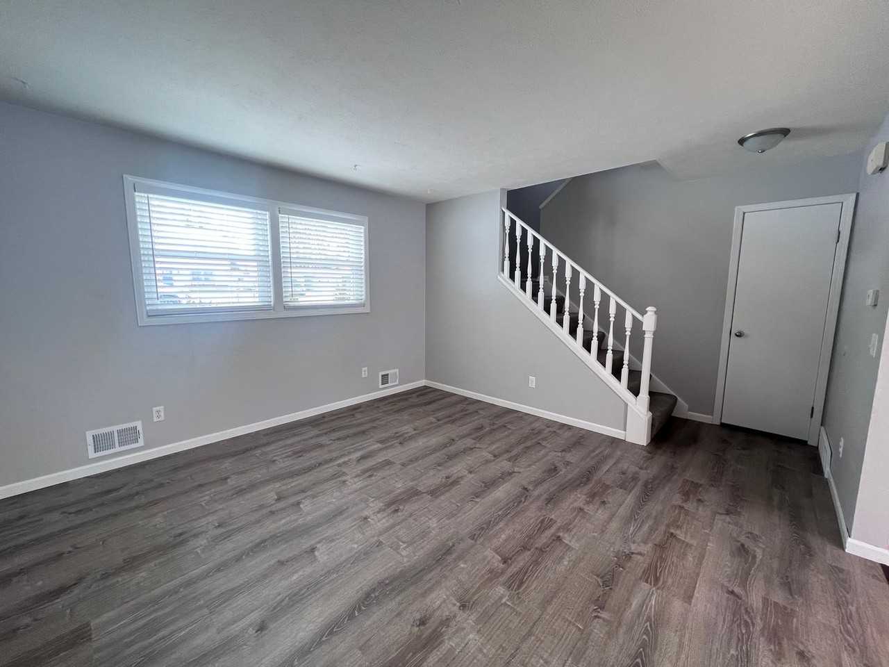 141 Fontenelle St Se - Photo 3 of 20