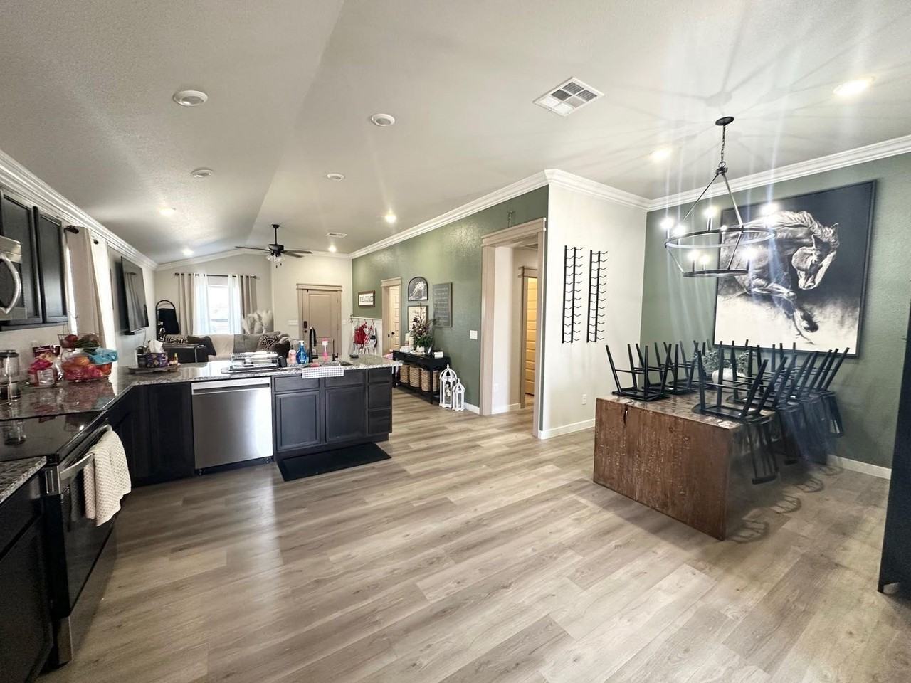 320 Panhandle Dr - Photo 5 of 14