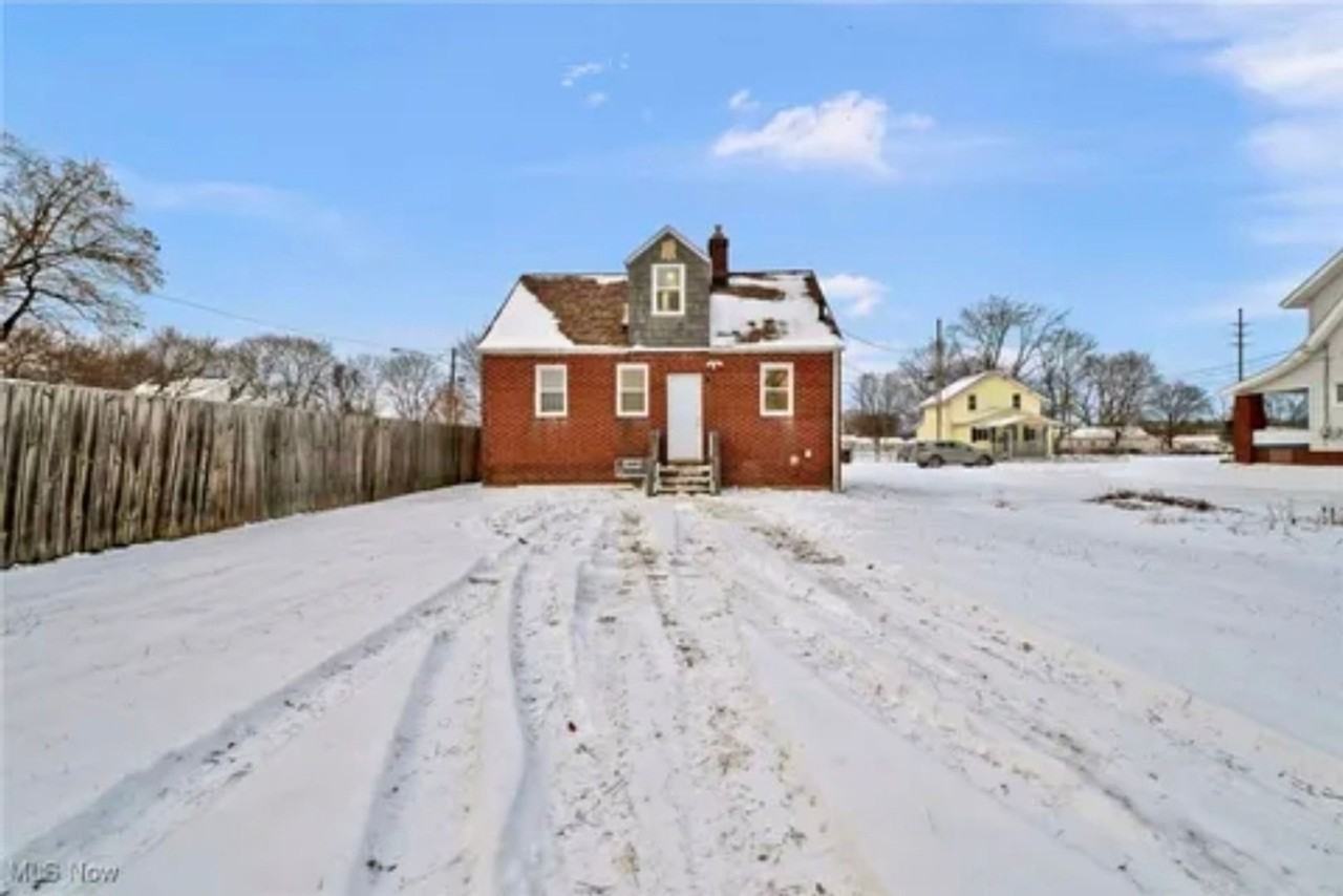 1504 14th St Se - Photo 3 of 22