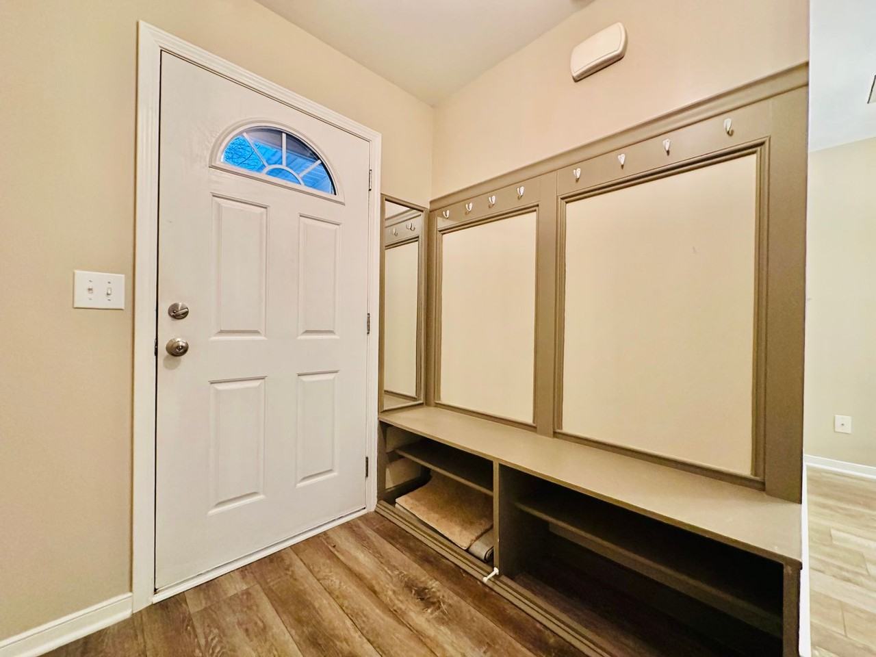 90 Leaf Spring Way - Photo 4 of 41