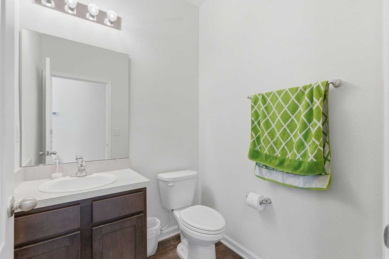 3632 Sunfish Dr - Photo 5 of 37