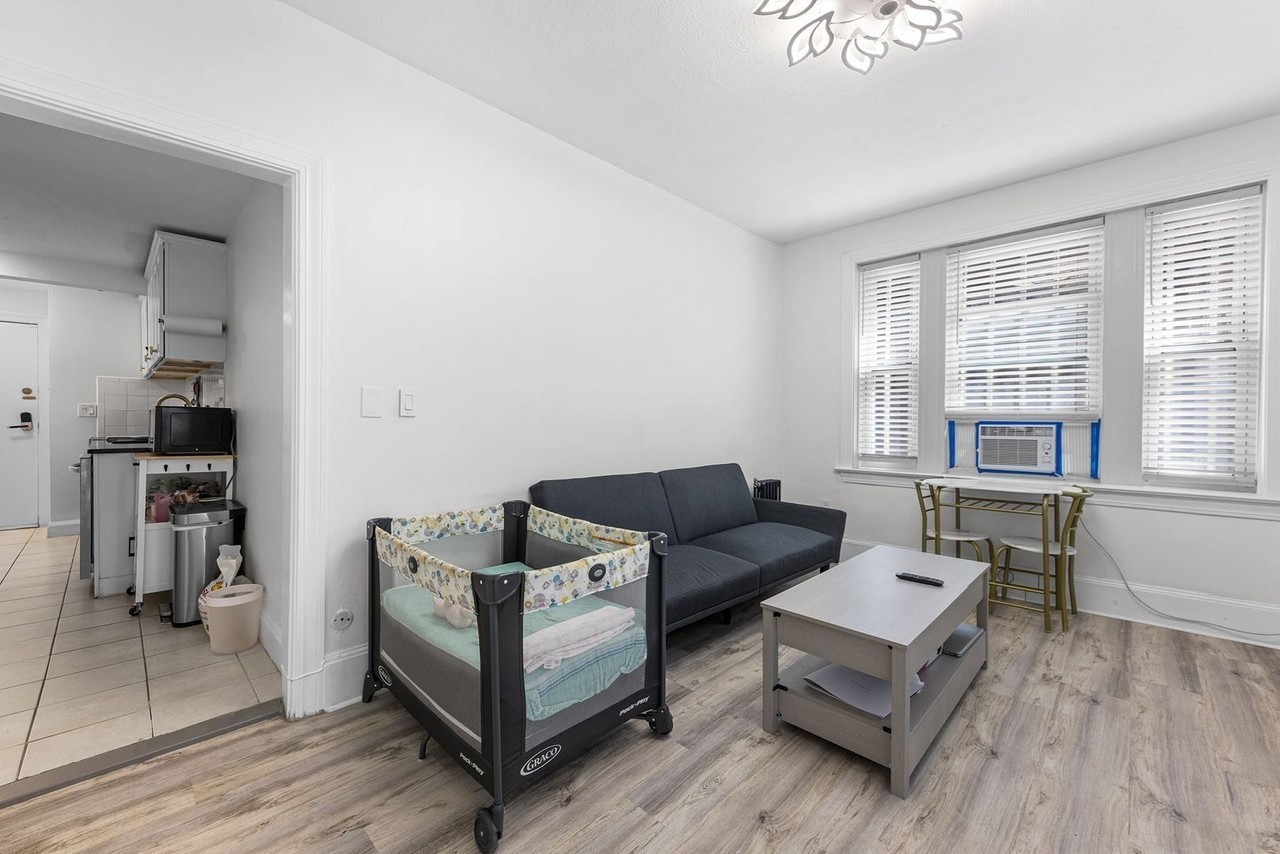 56 Park Vale Ave #4 - Photo 5 of 15