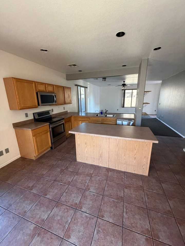 6965 E Kessler Ave - Photo 2 of 5