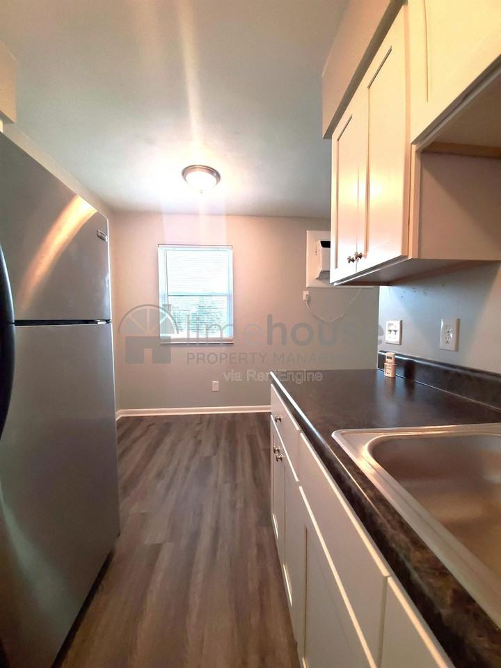 4314 Dunning Rd #4 - Photo 4 of 9