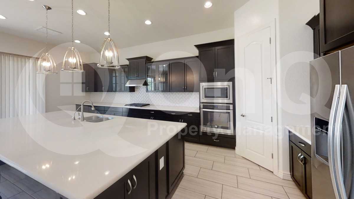 1455 E Lexington Ave - Photo 4 of 15