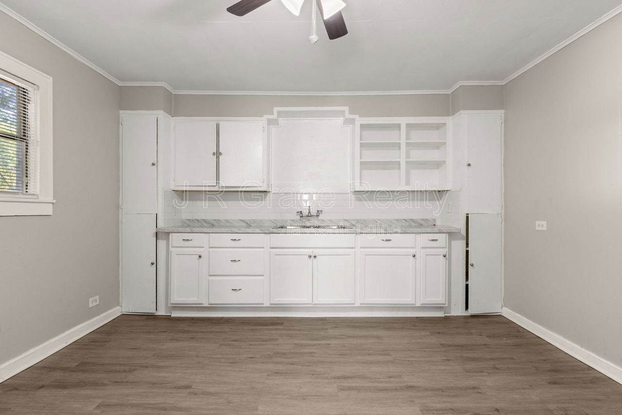 1801 Reuter Ave - Photo 4 of 20