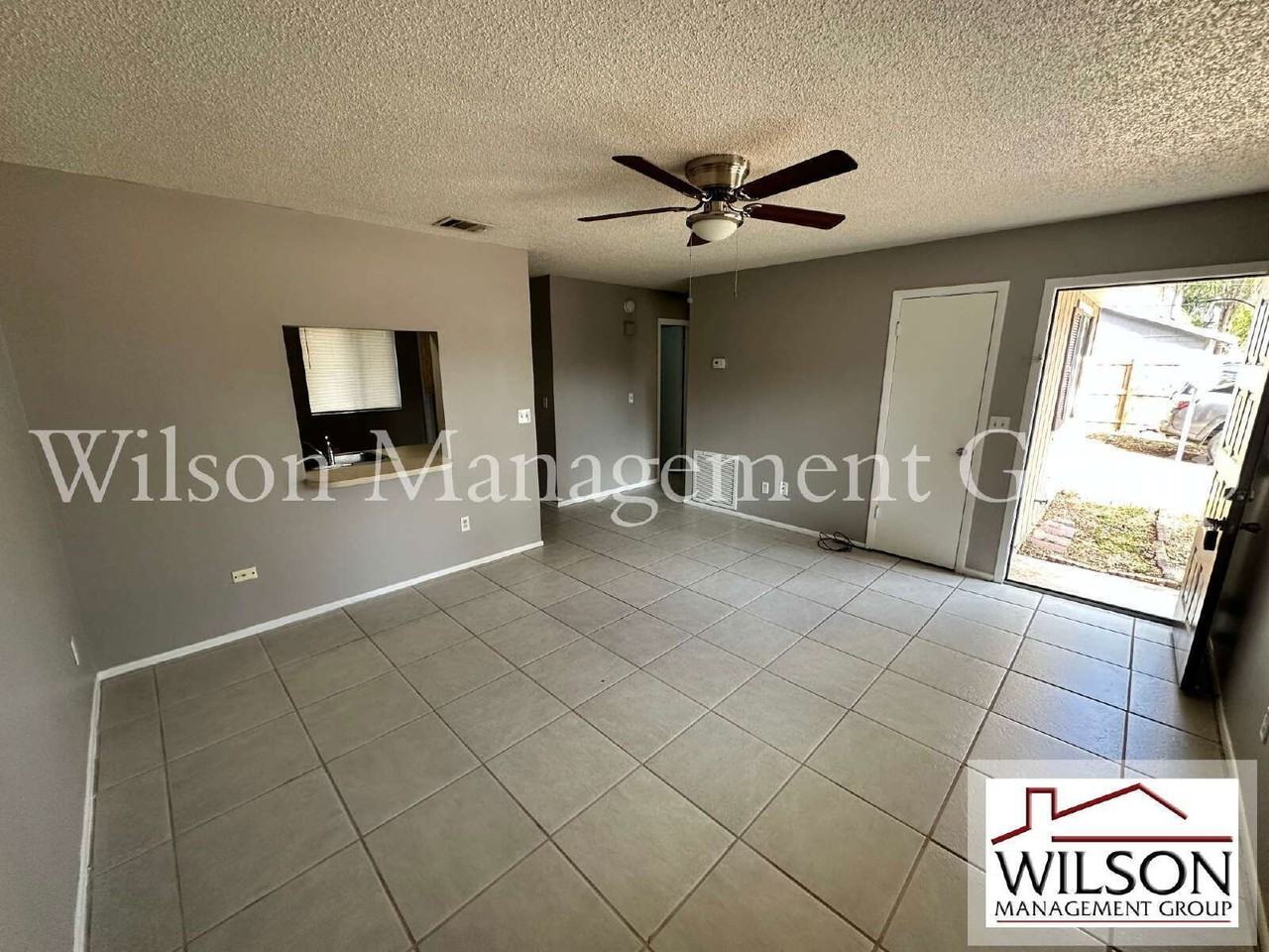 1912 Wizard Ct - Photo 3 of 20