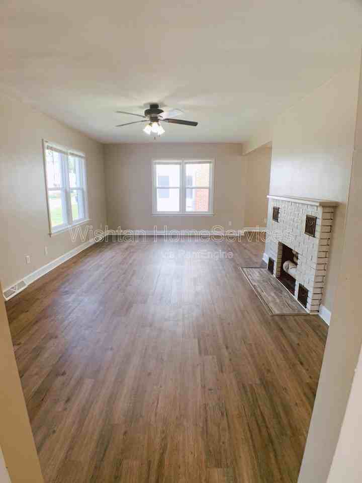 437 W Murray St - Photo 3 of 36