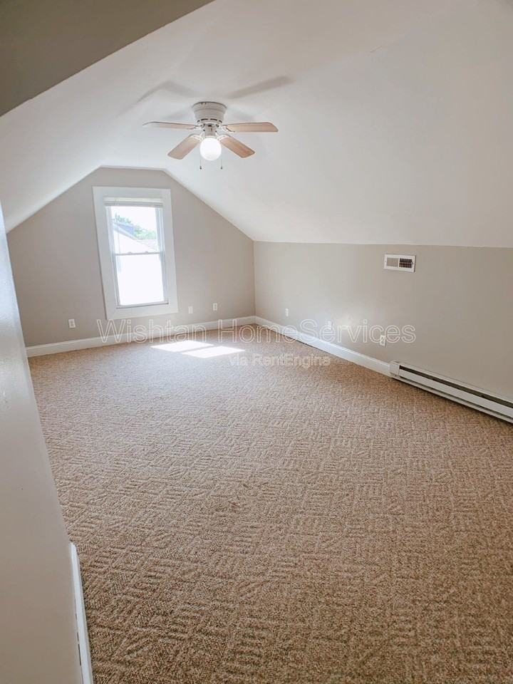 437 W Murray St - Photo 7 of 36