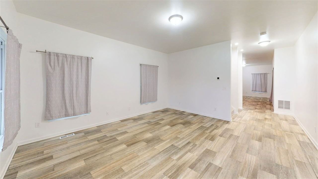 417 E 18th Ave - Photo 2 of 11